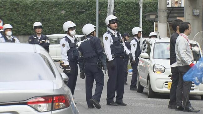 【速報】「サルがいます」広島市中区でサル出没　広島女学院中・高校の屋上に　警察や区役所の職員が付近を警戒　|TBS NEWS DIG