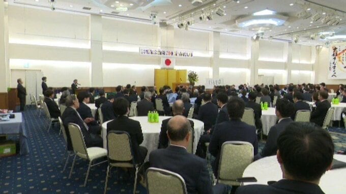 紙の初市 取引総額70億円を超えで過去最高を更新 愛媛県・四国中央市　|　愛媛のニュース - Nスタえひめ｜あいテレビは6チャンネル