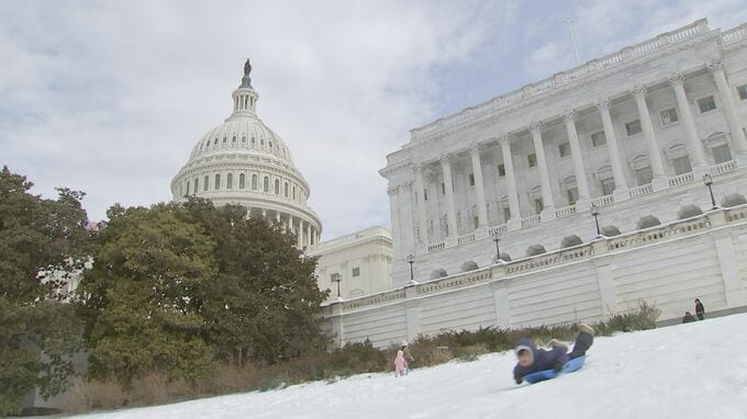 アメリカ東部から南部にかけ歴史的な寒波 29人死亡　各地で停電、航空便も8000便以上が遅延かキャンセルに|TBS NEWS DIG