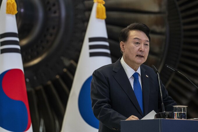 韓国捜査本部、尹大統領の逮捕状執行を停止－公邸周辺で反対デモ