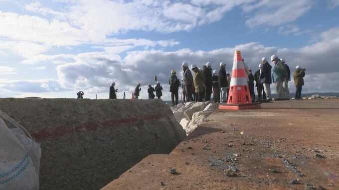 能登半島地震の教訓を次世代へ 石川県企画の「防災・復興見学ツアー」で和倉温泉の護岸工事を視察|TBS NEWS DIG