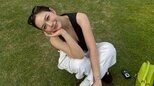 【 村重杏奈 】　美ボディ際立つノースリーブベスト×白デニムの私服姿を披露　“ユニークな顔ハメ” からスカイツリーまでプライベート満喫|TBS NEWS DIG