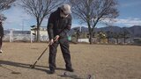 高齢者と専門学校の生徒がグラウンド・ゴルフでスコアを競う　甲府商科専門学校|TBS NEWS DIG