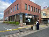 「よこせ」銀行駐車場で60万円入りバッグ奪われる　付近の小学校は複数で下校　福島|TBS NEWS DIG