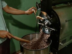 コーヒーのトレーダー、リスクヘッジの新たな手段を模索－価格高騰で| TBS CROSS DIG with Bloomberg