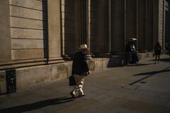 英中銀テイラー委員、中立金利巡る議論行うべきと主張－講演草稿| TBS CROSS DIG with Bloomberg