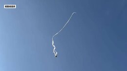 長～～い…まるで妖怪「一反木綿」？青空を優雅に舞う “春一番” の落とし物　見かけたら要注意|TBS NEWS DIG