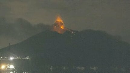 桜島で爆発 噴煙3000メートル 噴石が8合目まで飛ぶ 鹿児島 | TBS