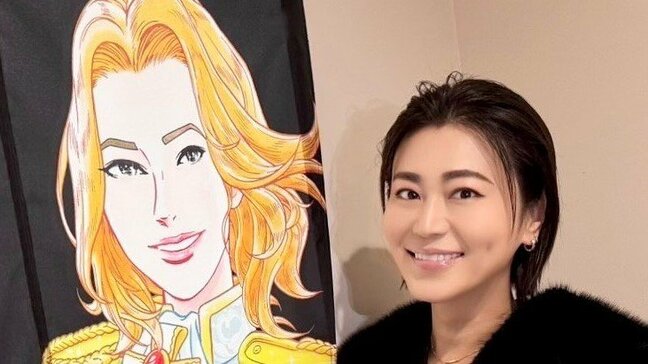 【氷川きよし】氣志團から楽屋暖簾プレゼント 氷川さん似顔絵と2ショット公開|TBS NEWS DIG