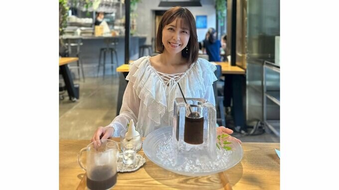 【 緒方かな子 】 「氷の器でコーヒーが飲める」　猛暑を乗り切るユニークなカフェ体験　氷の器に注がれるコーヒーが3度美味しい仕掛けを紹介|TBS NEWS DIG