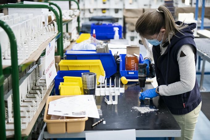 米雇用者数、2.2万人増にとどまる－失業率は2021年以来の高水準