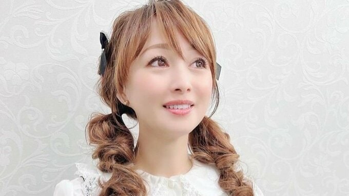 渡辺美奈代さん　編み崩し【ツインテール】ショットを公開　白黒フリルの衣装でマハラジャ2024|TBS NEWS DIG