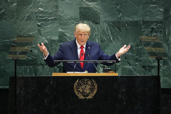 トランプ氏が国連演説、自賛と他国批判で1時間－気候変動は「詐欺」