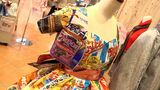 テーマは「サステナブルファッション」生地の廃材を再利用してファッショナブルに 菓子の袋で作られたドレスなど【岡山】|TBS NEWS DIG