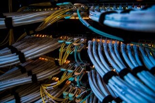 データセンター建設予定地、150カ所超が異常気象リスクに直面| TBS CROSS DIG with Bloomberg