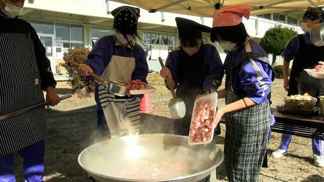 中学生12人が力を合わせて「炊き出し」150食分の豚汁作りに挑戦　「防災」をテーマとした課題解決学習【岡山】|TBS NEWS DIG