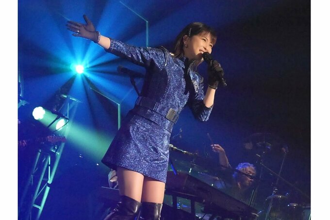 【 森高千里 】 「約1ヶ月ぶりのコンサート！　エネルギー満タンにして今日を迎えましたが、それを上回るぐらいの皆さんのパワーに圧倒されました」　岐阜でライブ|TBS NEWS DIG