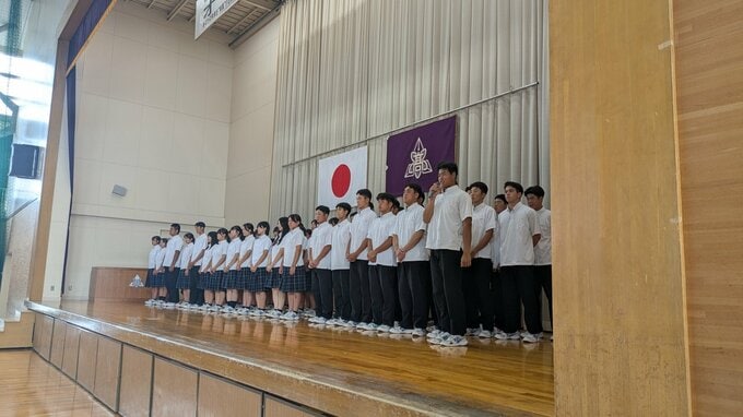 「最後の最後まで背中を後押ししてくれた」甲子園ベスト8の花巻東野球部　母校で報告会　甲子園での応援に感謝　岩手|TBS NEWS DIG
