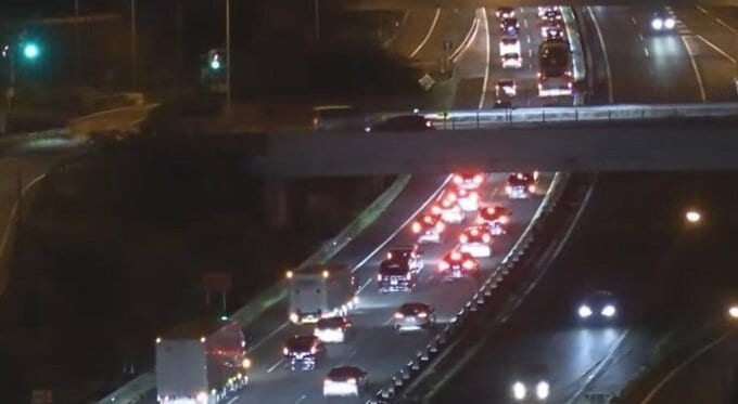 中央道・上り線　小仏トンネルを先頭に断続的な渋滞が15km　15日午後８時現在　|　山梨のニュース | ＵＴＹテレビ山梨