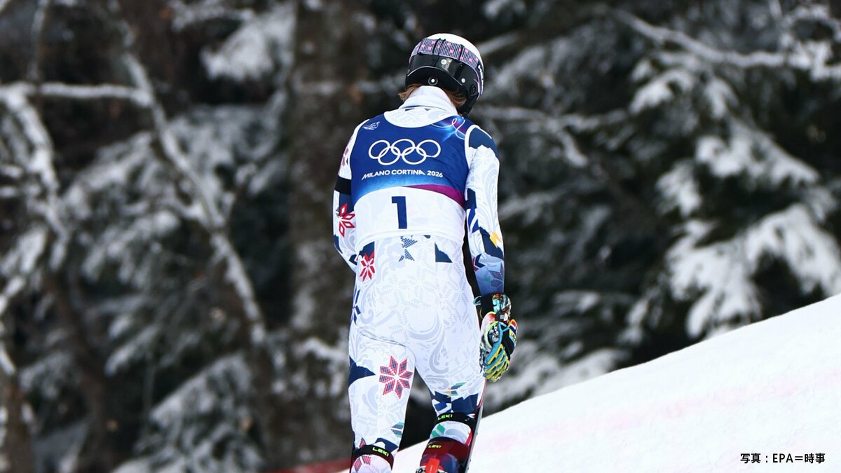 ストック投げ捨て、怒り爆発！ 1回目トップのノルウェー選手、1人雪原