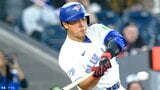 岡本和真、2戦連発で日米通算250号！“村神様”より一足先に達成、フェンス上部に直撃→リプレー検証でホームラン認定|TBS NEWS DIG