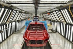 GM、中国製SUVを米生産に移管－トランプ政策で「国内回帰」圧力| TBS CROSS DIG with Bloomberg