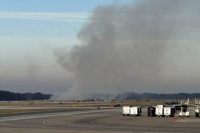 ワシントン発羽田行き便、エンジン不具合で引き返す－負傷者なし