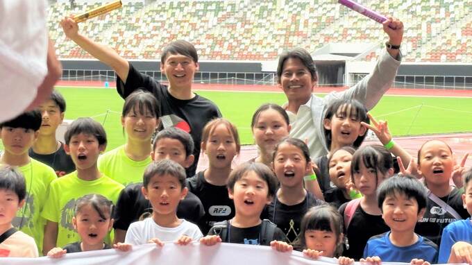 織田裕二さん「10年後、20年後、みんなが国立に立ってるのを楽しみに」小学生にスペシャル授業【バトンプロジェクト】|TBS NEWS DIG