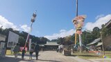 日本最大級の大破魔矢と大熊手 新年に向け大分県護国神社に登場 | 大分のニュース|OBS NEWS|大分放送