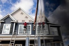 米新築住宅販売、予想上回り2022年以来の水準に増加－価格下落| TBS CROSS DIG with Bloomberg