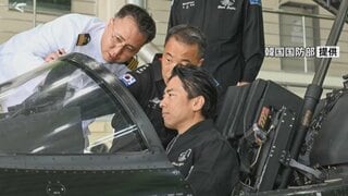 小泉防衛大臣が韓国の特殊飛行部隊「ブラックイーグルス」を視察　機体のコックピットにも搭乗　きょう日韓防衛相会談| TBS CROSS DIG with Bloomberg