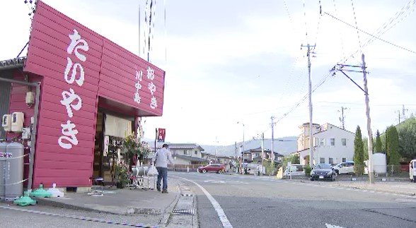 「事故はやるせない」たい焼き店の行列に…脱輪したタイヤが飛び込む 4人けが 後ろの両輪がはずれる 整備不良か「怒って帰ってしまった客もいる」店主は怒りにじませる|TBS NEWS DIG