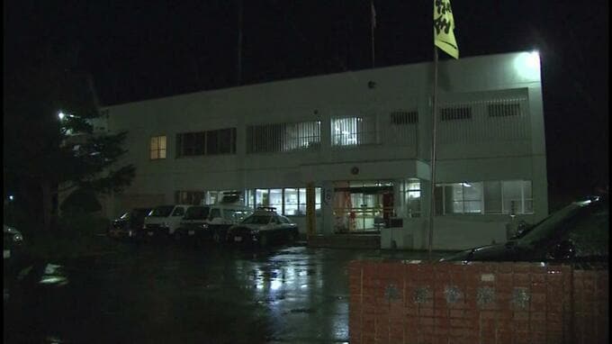 公衆トイレで全裸の上、黒い紐と金具で全身”亀甲縛り”…北海道別海町⇒美幌町の観光施設、33歳の介護士の男を逮捕|TBS NEWS DIG