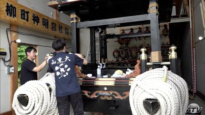青森県下北地方最大の夏祭り「田名部まつり」に向けて　山車を彩る装飾品を出すなど準備はじまる「大事にしている祭り」「伝統を守りながら…」　むつ市|TBS NEWS DIG