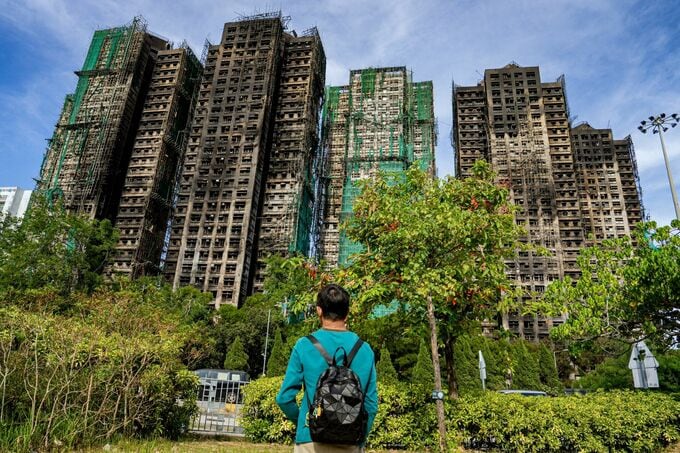 香港、火災の死者数146人に－政府は市民の怒り封じ込めに取り組む