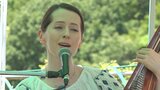 ウクライナ出身のアーティストがチャリティーコンサート 民族楽器の調べと歌声が高原に響く|TBS NEWS DIG