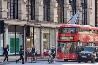 英国籍取得、費用約110万円でも人気－取得者数は2010年以降で最多| TBS CROSS DIG with Bloomberg
