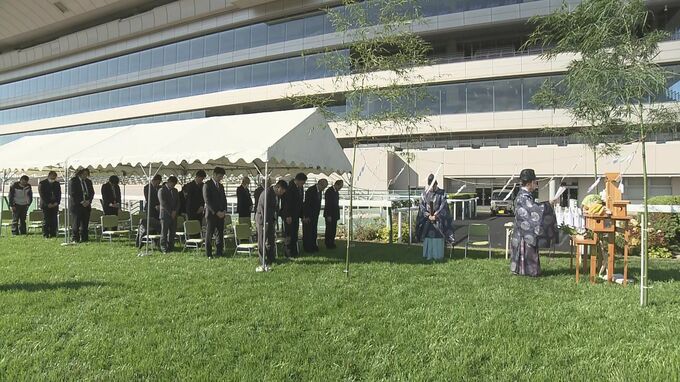 人馬の安全祈る馬場浄め…秋の福島競馬は8日開幕　22日には俳優・風間俊介さんのトークショーも|TBS NEWS DIG