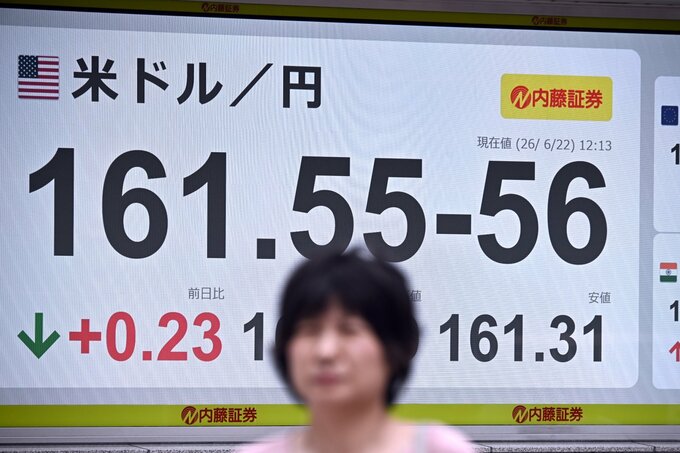 円安シグナル発するオプション市場、介入見送り－金利差なおドル有利