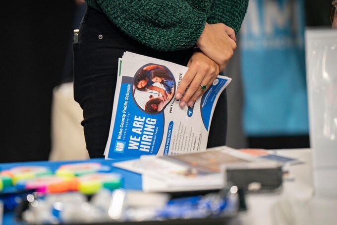 米新規失業保険申請、1万件減少－ホリデーシーズンで振れやすく