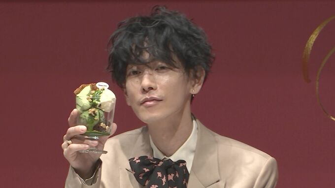 【佐藤健】幸せな瞬間は「エアコンで冷やしたベッドで寝るとき」　小松菜奈　暑さ対策は「トマト丸かじり」|TBS NEWS DIG