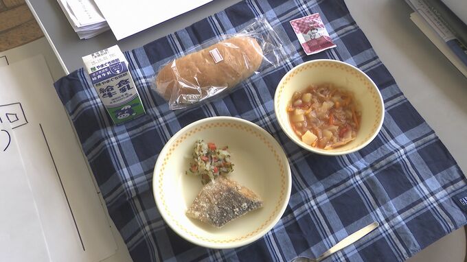 ホノルル市との友好都市提携を記念　小学校の給食にハワイ料理|TBS NEWS DIG