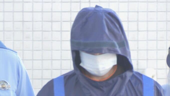 高校のトイレなどに小型カメラ設置し盗撮した罪などに問われている元教諭　検察は懲役1年6か月を求刑　弁護側は執行猶予付きの判決求める|TBS NEWS DIG