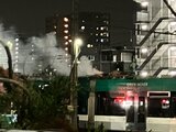 「停まっている電車から炎が見えた」広島電鉄の車庫で停車中の列車から炎と煙 消防車10台などが出動 けが人なし 広島|TBS NEWS DIG