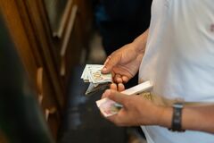 ドル安圧力強まる、関税巡る判断・FRB人事・日銀利上げの「三重苦」| TBS CROSS DIG with Bloomberg