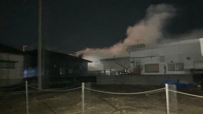 米沢市城南の住宅火災は鎮圧状態に　現場は山形大学近く|TBS NEWS DIG