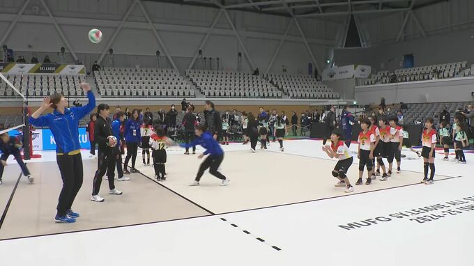 能登半島地震の復興支援を　バレーボール「SV .LEAGUE」のオールスターによるバレー教室|TBS NEWS DIG