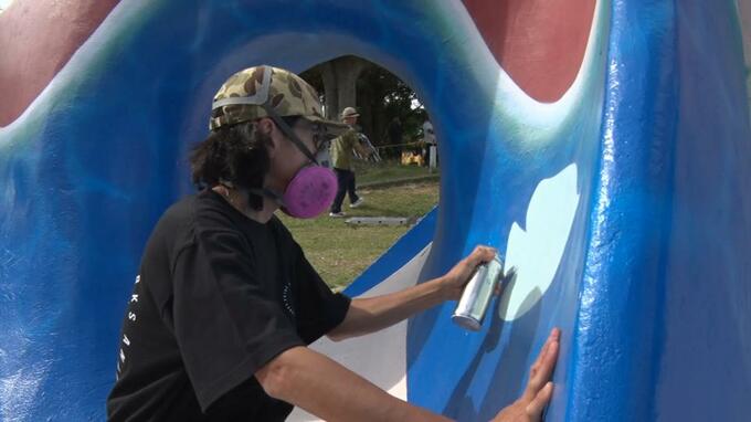 人気のタコさん滑り台が生まれ変わった！　グラフィティアーティスト・BEAVERさんの手で公園が明るく　|TBS NEWS DIG