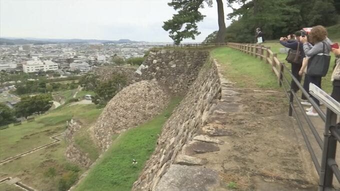 【鳥取城跡】周辺整備でにぎわい期待　観光客誘致のためのモニターツアー　鳥取市　|　BSSニュース | BSS山陰放送