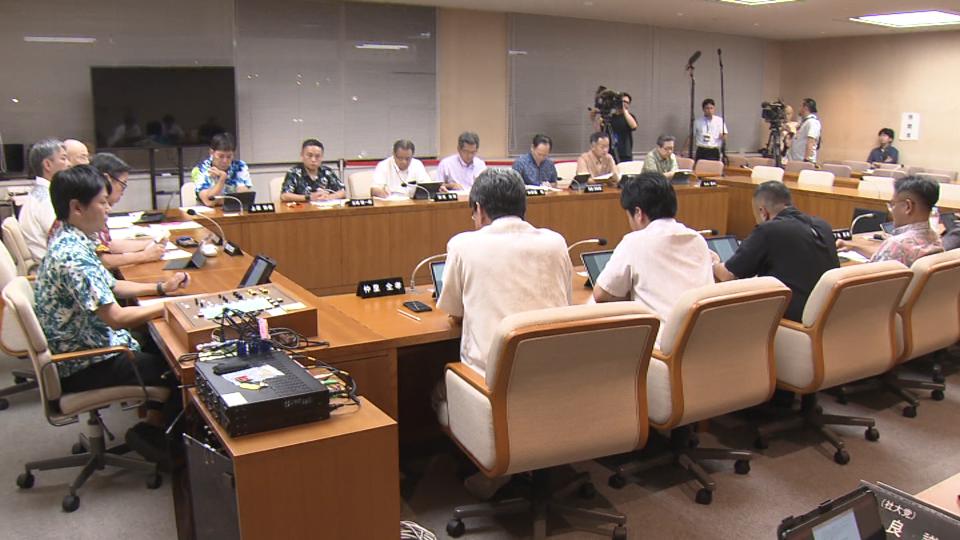ワシントン事務所問題　報告書案を百条委員会で可決　沖縄県議会